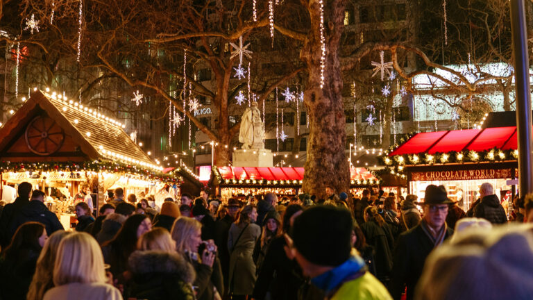 The Ultimate Guide to London’s Christmas Markets: Iconic Landmarks, Festive Street Food & Hidden Gems
